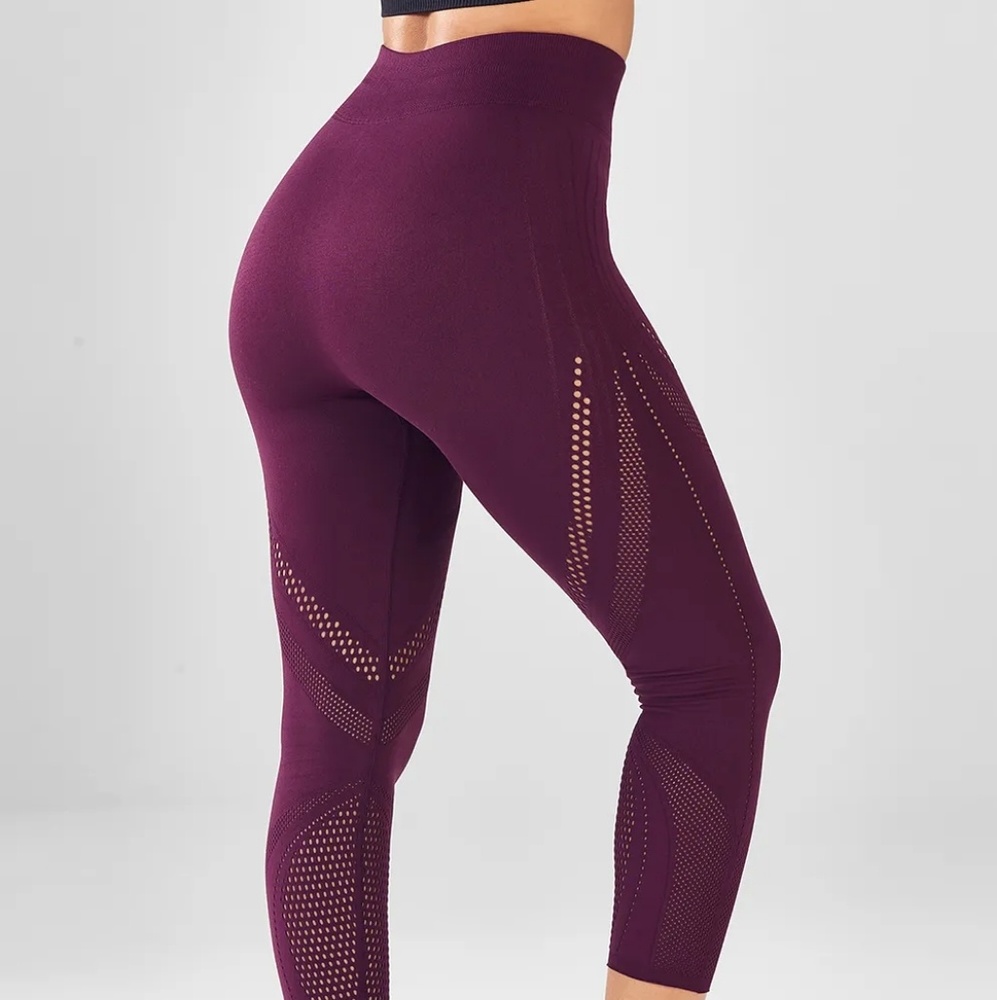 High-Waisted Mesh Capri Legging